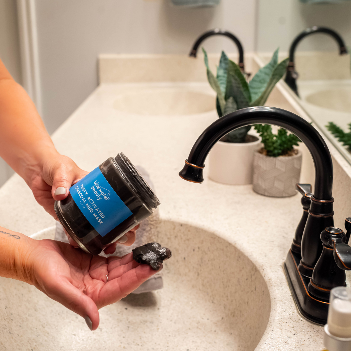 Activated Charcoal Mud Mask